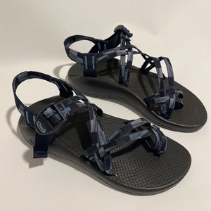Chaco Like New 10